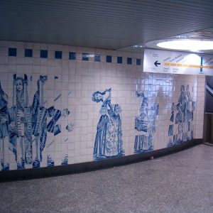 Tiles in the Campo Grande metro, by the artist Eduardo Nery
