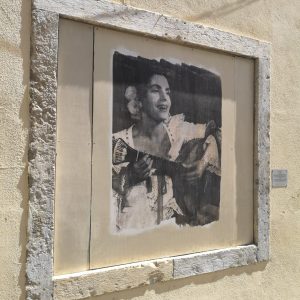 Camilla Watson, English photographer and street artist in Lisbon