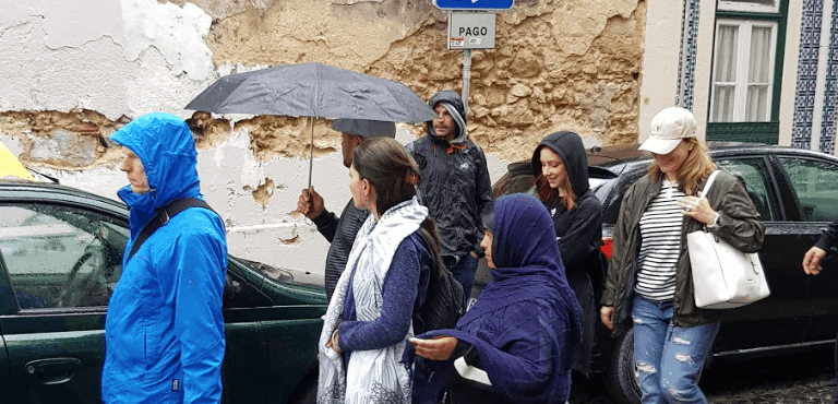 Os carteiristas de Lisboa misturam-se e fingem ser turistas