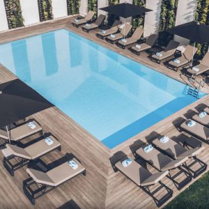 Swimming pool of a 4 star hotel for company seminar or team building in Lisbon