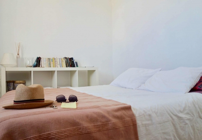 perfect student room found online in lisbon on trusted and secure sites.