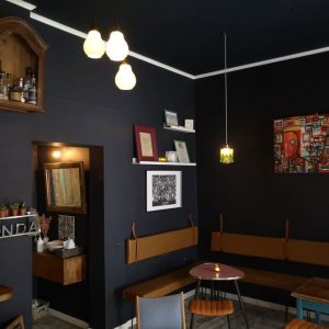 Onda Cocktail Room is a cocktail bar located in the Graça district and one of the best in the city