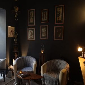 Onda Cocktail Room is a cocktail bar located in the Graça district and one of the best in the city
