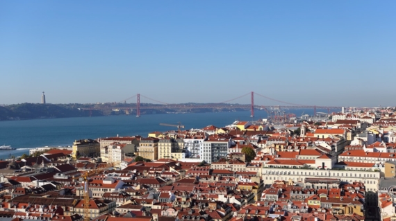 Convidados a desfrutar de um evento de celebração em Lisboa