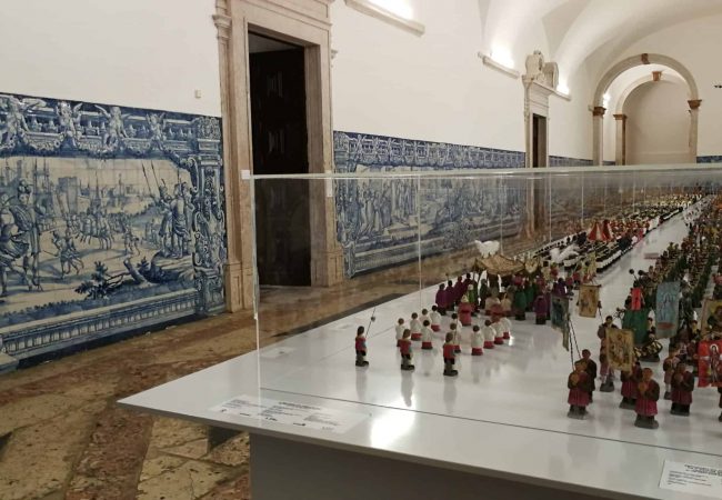 Procissão do Corpus Christi na época de João V. 1587 são feitos pelos famosos Diamantino Tojal.