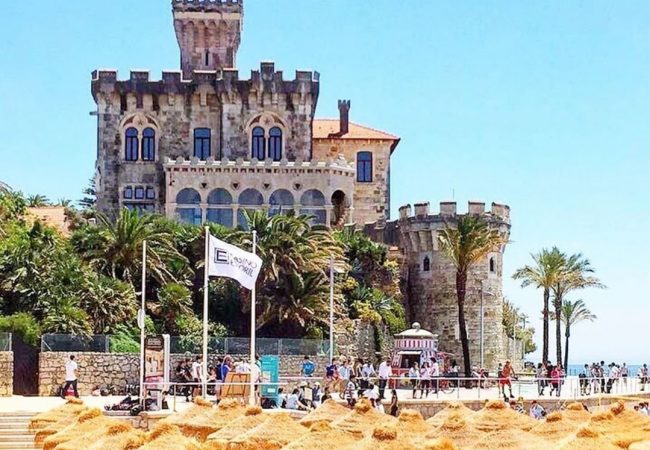 A praia de Tamariz é perfeita para famílias