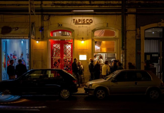 Trendy restaurant in Lisbon for evening and Hen & stag dinner