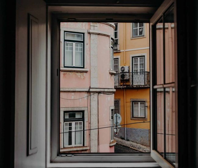 Looking for a flat or room to stay in Lisbon